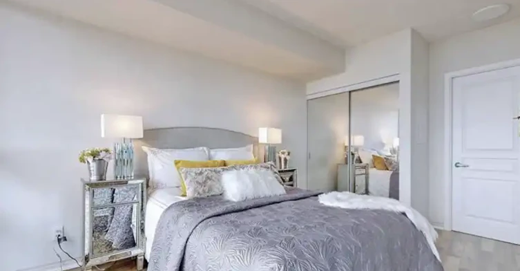 2230 Lake Shore Boulevard West, Toronto, ON - 11