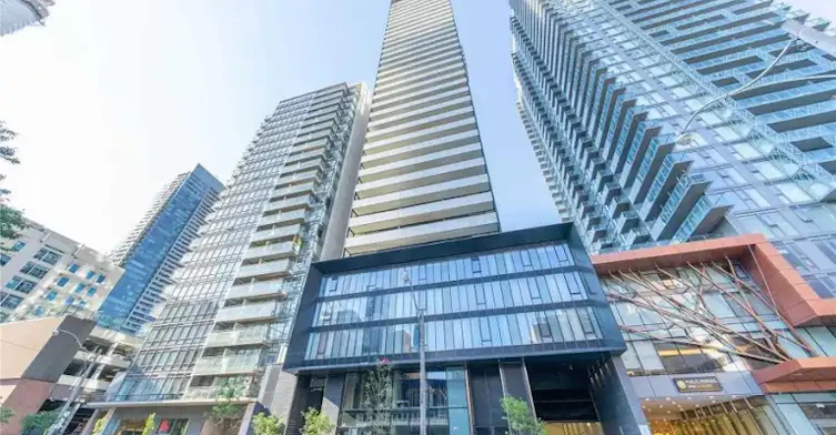 28 Wellesley Street East, Toronto, ON, M4Y 0C4 - 8