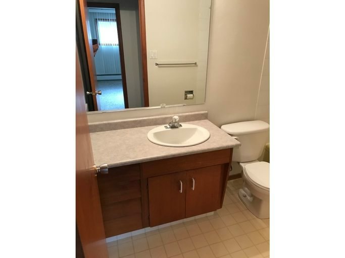 1027 Northmount Drive Northwest, Calgary, AB, T2L 0B6 - 5