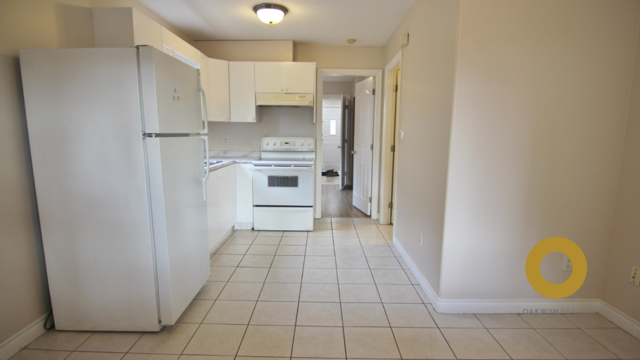 4975 Elgin Street, Vancouver, BC, V5W 3J7
