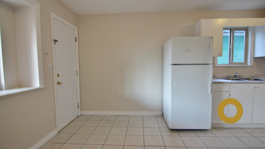 4975 Elgin Street, Vancouver, BC, V5W 3J7 - 3