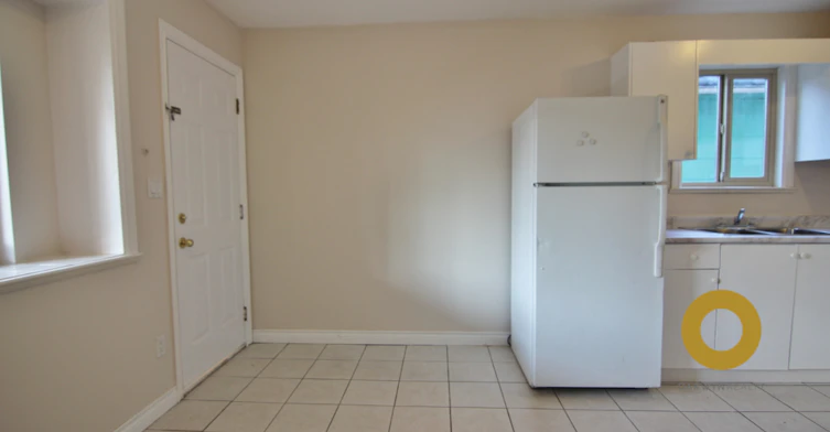 4975 Elgin Street, Vancouver, BC, V5W 3J7 - 3