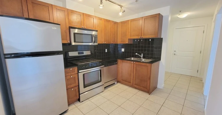 2636 East Hastings Street, Vancouver, BC, V5K 0A4 - 16