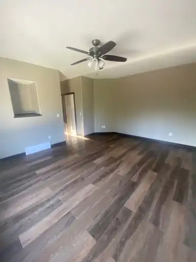 9502 102 Avenue, Grande Prairie, AB, T8V 0Z6 - 9