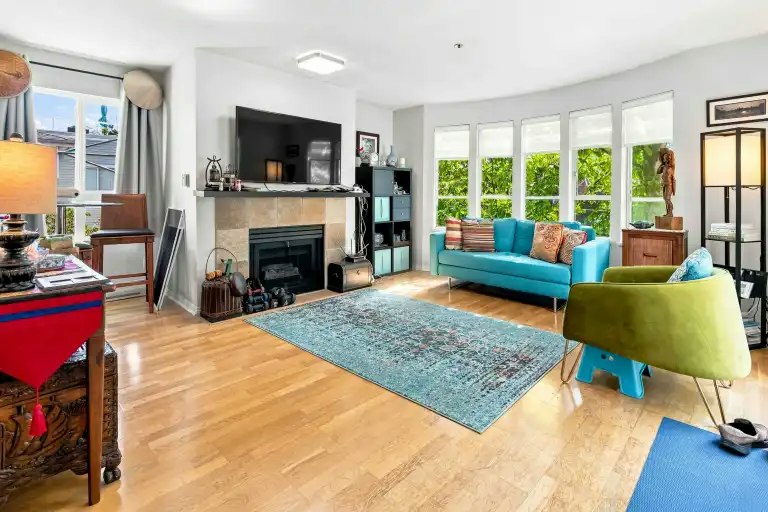 3220 West 4th Avenue, Vancouver, BC, V6K 1R9