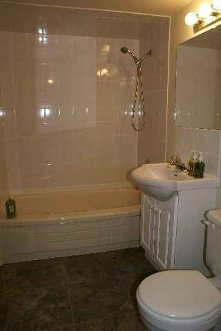 107 St And 85 Avenue, Edmonton, AB, T6E 2K8 - 4