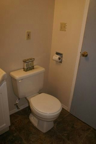 107 St And 85 Avenue, Edmonton, AB, T6E 2K8 - 8