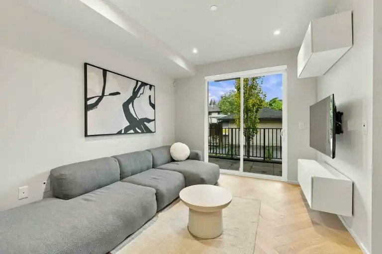 795 West 49th Avenue, Vancouver, BC, V5Z 0A1