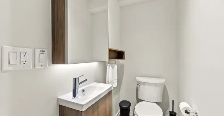 795 West 49th Avenue, Vancouver, BC, V5Z 0A1 - 6
