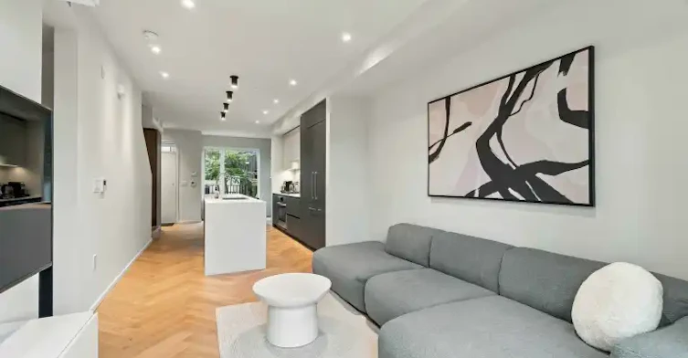 795 West 49th Avenue, Vancouver, BC, V5Z 0A1 - 3
