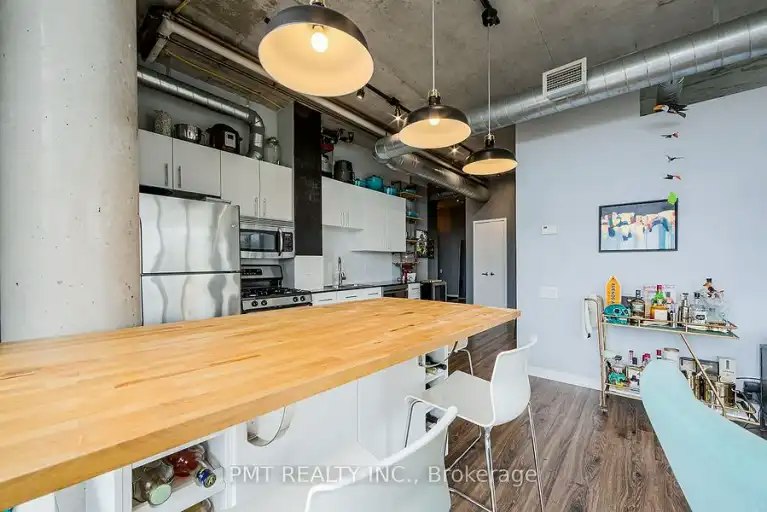 369 Sorauren Avenue, Toronto, ON, M6R 3C1 - 2