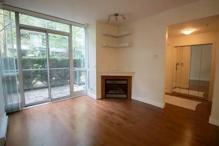 1427 West 6th Avenue, Vancouver, BC, V6H 4E9 - 2