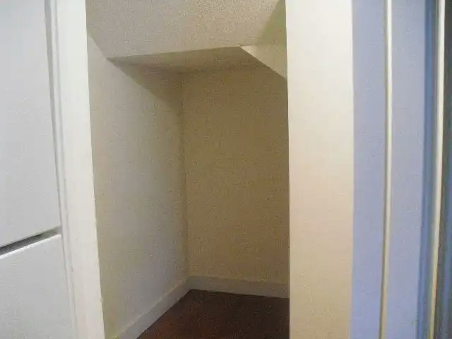 1427 West 6th Avenue, Vancouver, BC, V6H 4E9 - 6