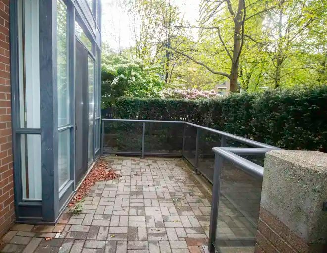 1427 West 6th Avenue, Vancouver, BC, V6H 4E9 - 8