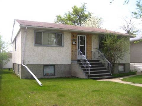 8121 84 Avenue, Edmonton, AB, T6C 1C6 - 10