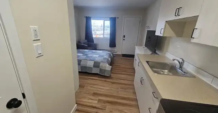 307 Main Avenue West, Sundre, AB, T0M 1X0 - 3