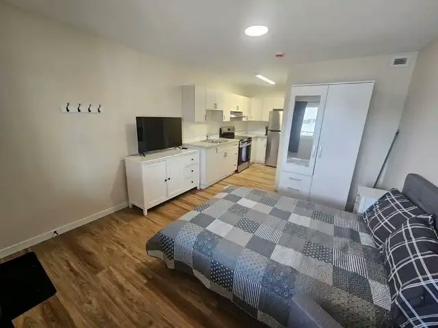 307 Main Avenue West, Sundre, AB, T0M 1X0 - 2