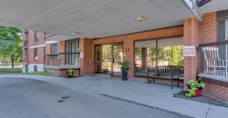 14 Greenview Drive, Kingston, ON, K7M 7T5 - 6