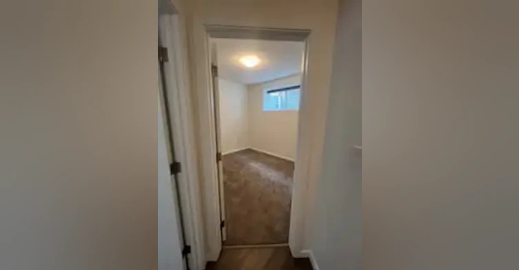 11904 45 Street Northwest, Edmonton, AB, T5W 2T6 - 11