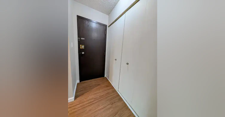 5812 57 Avenue, Red Deer, AB, T4N 4S4 - 6