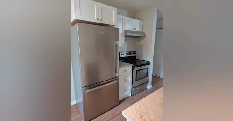 5812 57 Avenue, Red Deer, AB, T4N 4S4 - 3