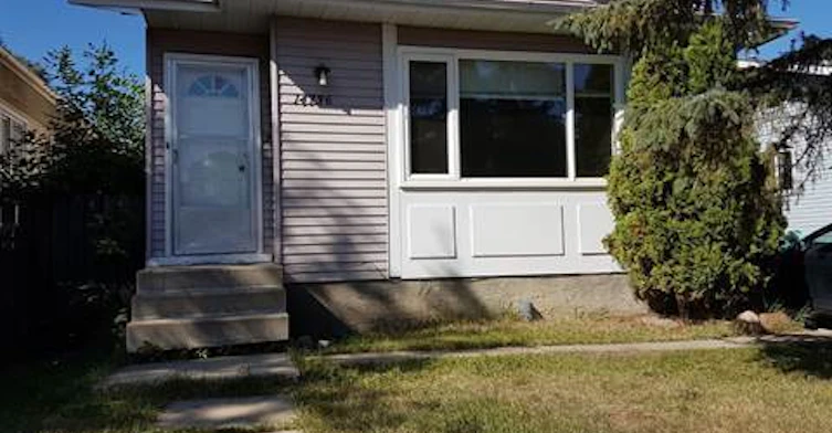 14736 32 Street, Edmonton, AB, T5Y 2G3