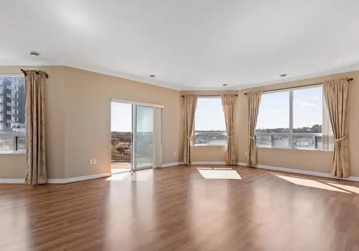 60 Wyndham Street South, Guelph, ON, N1E 7H7 - 2