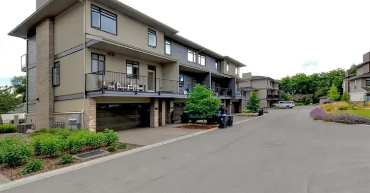 1102 Cameron Avenue, Kelowna, BC, V1Y 0B2