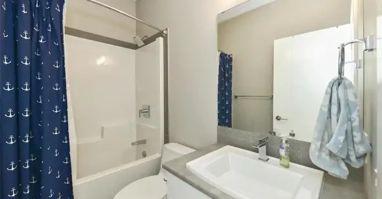 1102 Cameron Avenue, Kelowna, BC, V1Y 0B2 - 3
