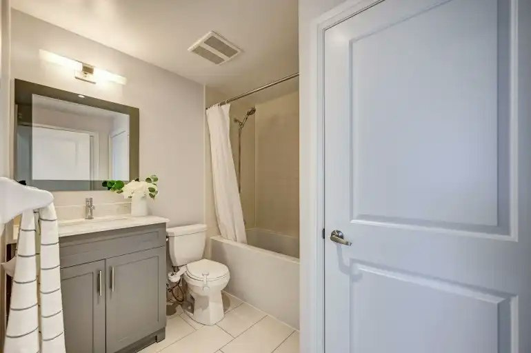 65 Speers Road, Oakville, ON, L6K 0J1 - 20