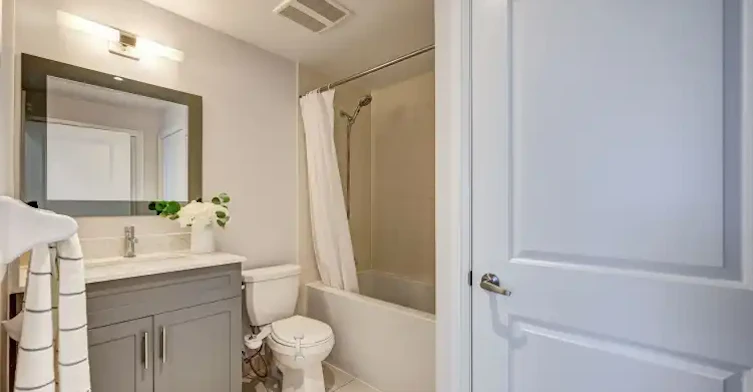 65 Speers Road, Oakville, ON, L6K 0J1 - 20