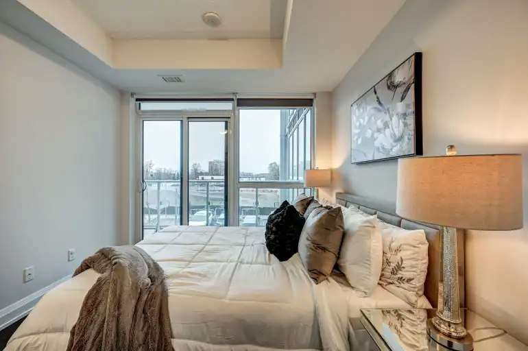 65 Speers Road, Oakville, ON, L6K 0J1 - 19