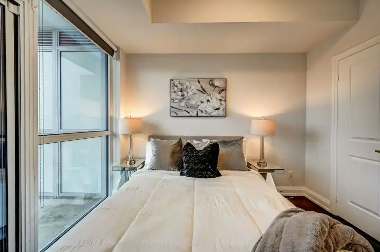 65 Speers Road, Oakville, ON, L6K 0J1 - 18