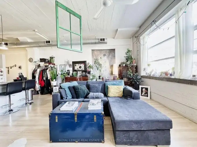 365 Dundas Street East, Toronto, ON, M5A 4R9 - 2