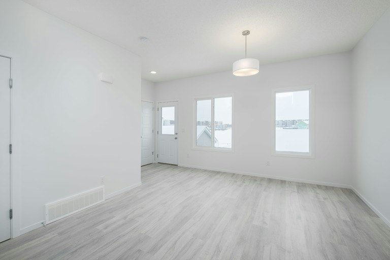 3405 119a Street Southwest, Edmonton, AB, T6W 4V3 - 6