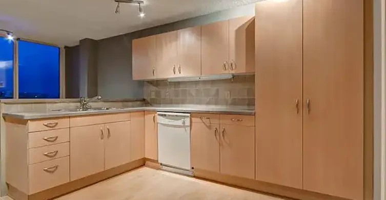 1001 14 Avenue Southwest, Calgary, AB, T2R 1L2 - 4
