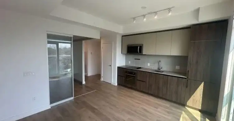 150 Logan Avenue, Toronto, ON, M4M 0E4 - 5