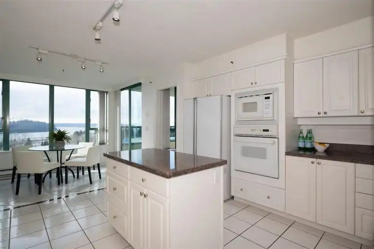 328 Taylor Way, West Vancouver, BC, V7T 2Y1 - 6
