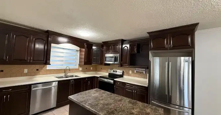 9000 128 Street, Surrey, BC, V3V 5M7 - 2