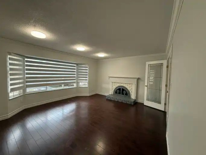 9000 128 Street, Surrey, BC, V3V 5M7 - 4