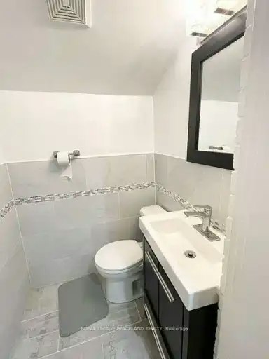 606 Coxwell Avenue, Toronto, ON, M4C 3B6 - 12