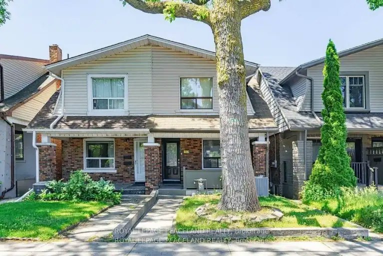 606 Coxwell Avenue, Toronto, ON, M4C 3B6 - 11