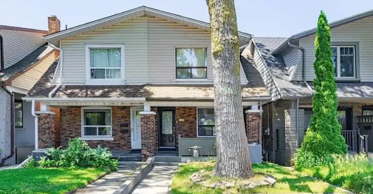 606 Coxwell Avenue, Toronto, ON, M4C 3B6 - 11