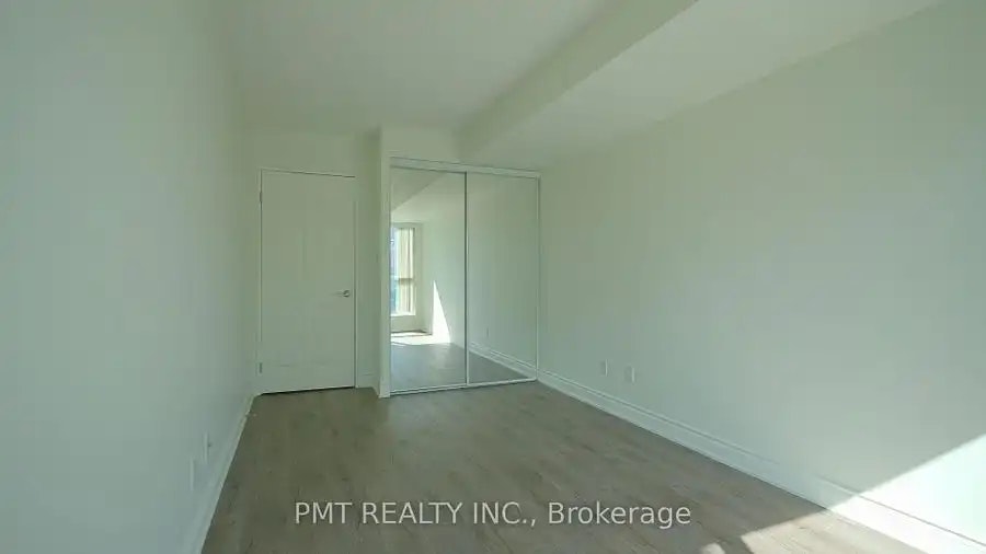 230 King Street East, Toronto, ON, M5A 1J7 - 4