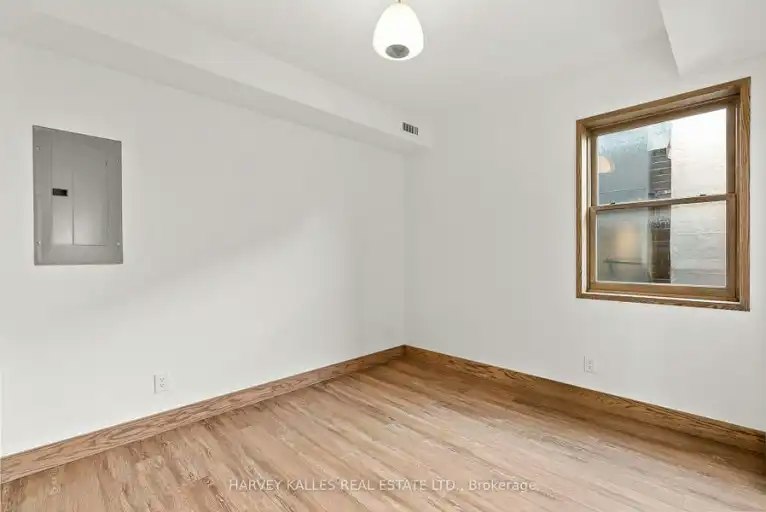 663 Greenwood Avenue, Toronto, ON, M4J 1M6 - 7