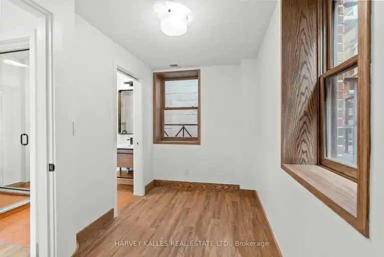 663 Greenwood Avenue, Toronto, ON, M4J 1M6