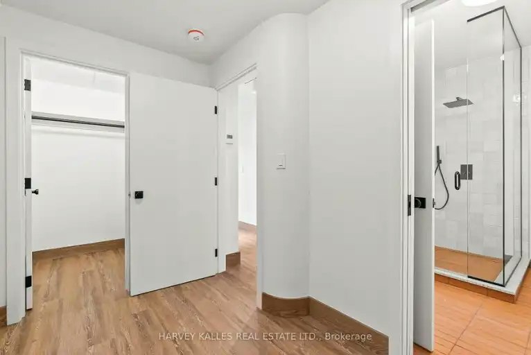 663 Greenwood Avenue, Toronto, ON, M4J 1M6 - 4
