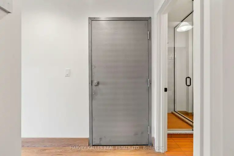 663 Greenwood Avenue, Toronto, ON, M4J 1M6 - 11