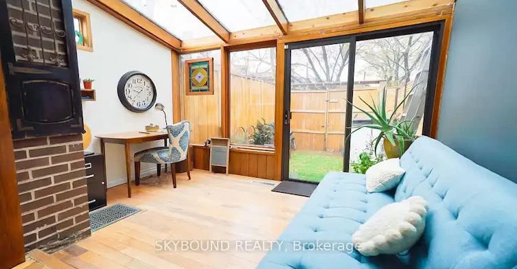 12 Ashby Place, Toronto, ON, M5A 3E3 - 4