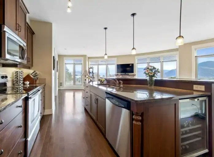 795 Mcgill Road, Kamloops, BC, V2C 0B7 - 3